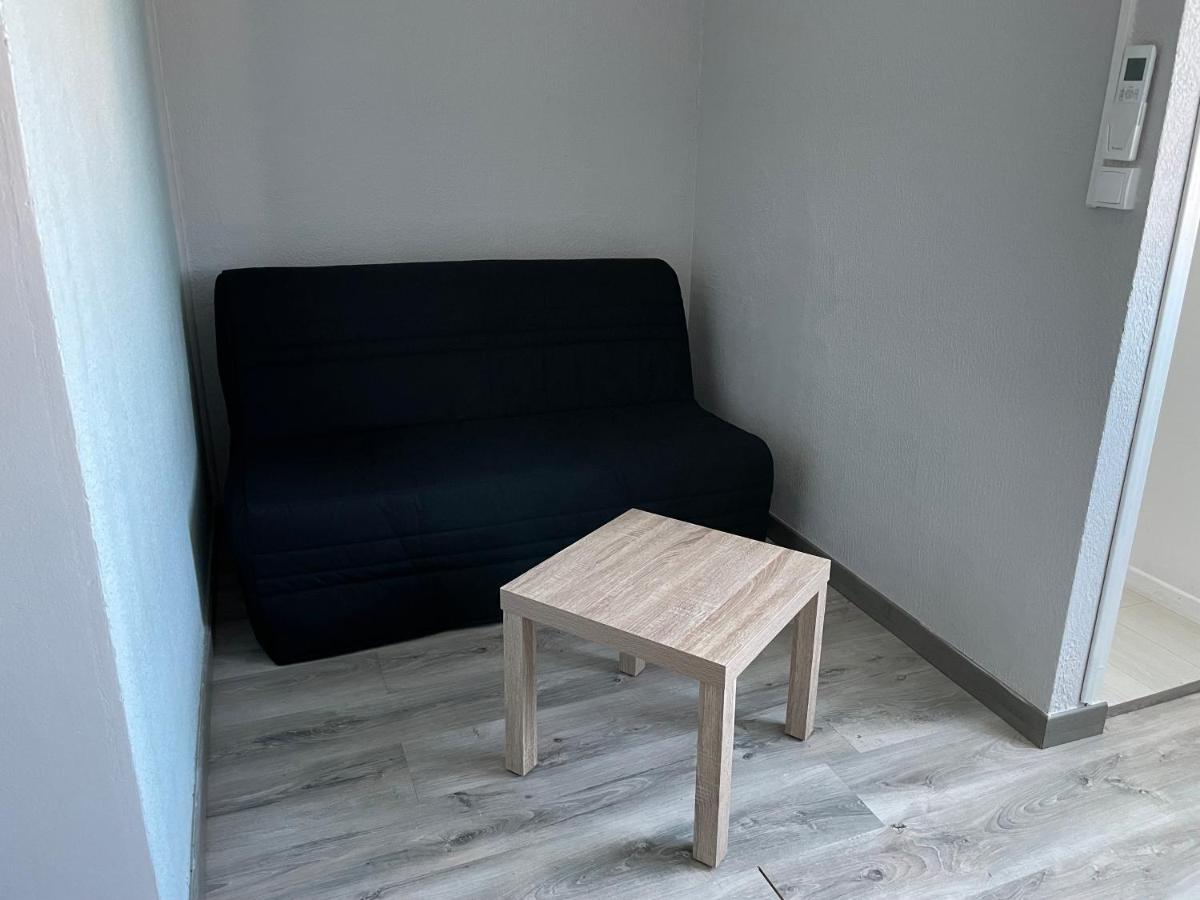 Logis Hotel Le Clement V Рокмор Екстериор снимка