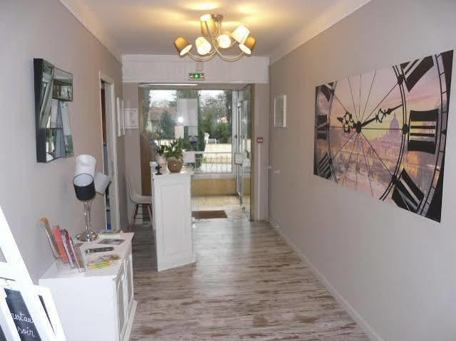 Logis Hotel Le Clement V Рокмор Екстериор снимка